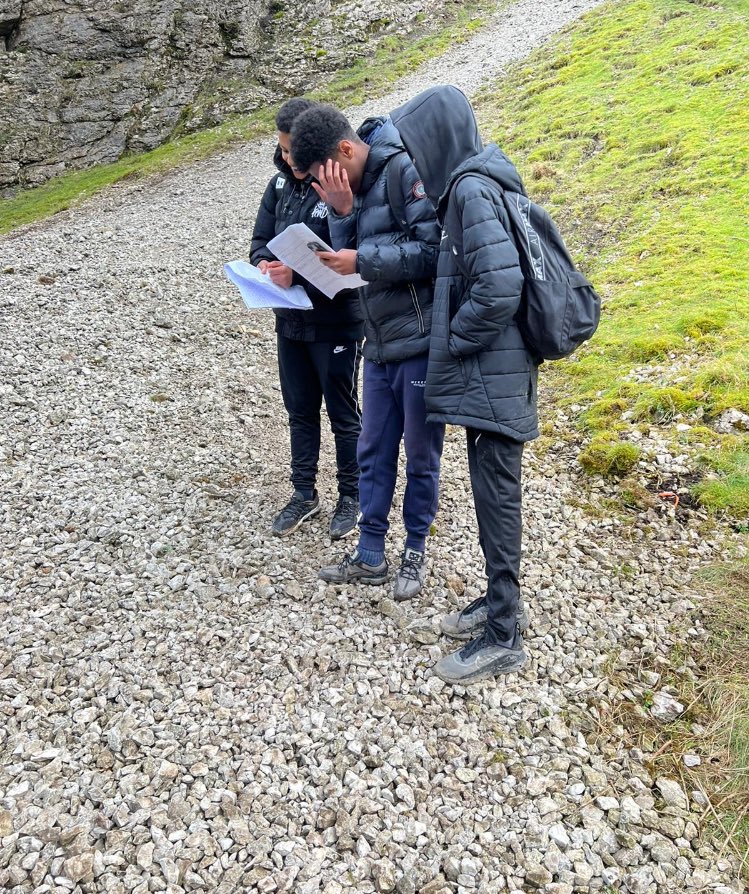 CORECityAcademy's tweet photo. Year 10 Geographers had a fantastic day in the beautiful Derbyshire countryside at Dovedale. A fantastic #opportunity and one that many of them have never done anything like before! #CORECares @COREeducate https://t.co/0IqE7e1Msx