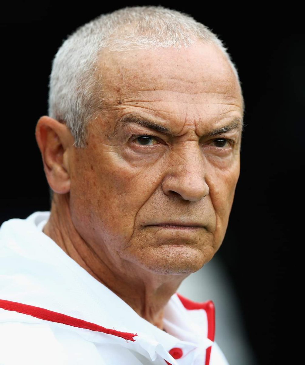 AsmaaRa168's tweet photo. Welcom back our golden trainer   #Zamalek
#Welcome_Ferreira https://t.co/t28w856Dzx