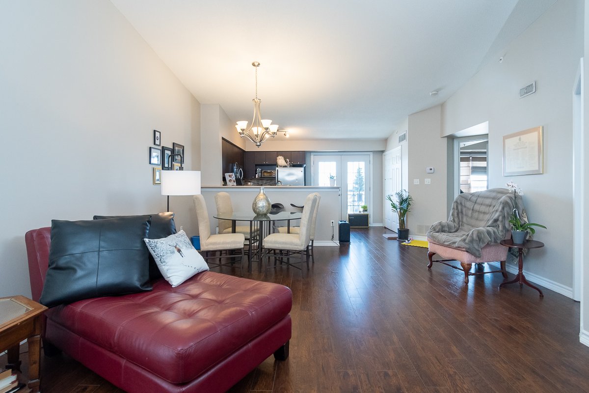 FlowersTeamRE's tweet photo. Just Listed | 411-1390 Main Street E | Milton, Ontario

Low rise Condo with 2 large bedrooms on top floor!

MLS #W5523484
Listing Price $699,900
⁠
Check out https://t.co/NrJ64I2UuQ

 #RoyalLePage #AmyFlowersTeam #FlowersTeamRealEstate #MiltonRealEstate #LoveWhereYouLive https://t.co/OVpNlhw6ph