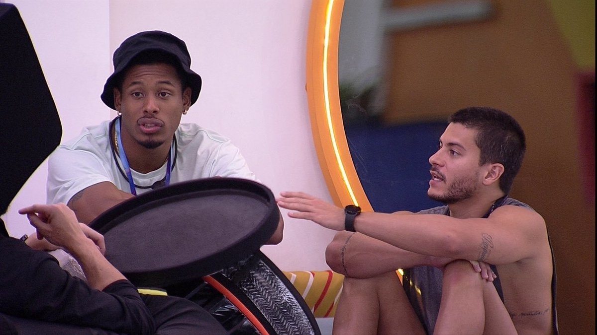 CommentRodolffo's tweet photo. PA E ARTHUR DISCUTINDO PARECE UM CASAL,  NAO DOU MEIA HORA PRA AMBOS VOLTAREM A SER O QUE ERA ANTES, ARTHUR GOSTA MUITO DO PA, E PA GOSTA MUITO DO ARTHUR, MAIS VOCÊS NÃO ESTÃO PREPARADOS PRA ESSA CONVERSA 

O PA / Arthur Aguiar / #BBB22 https://t.co/W2m04YUD6c