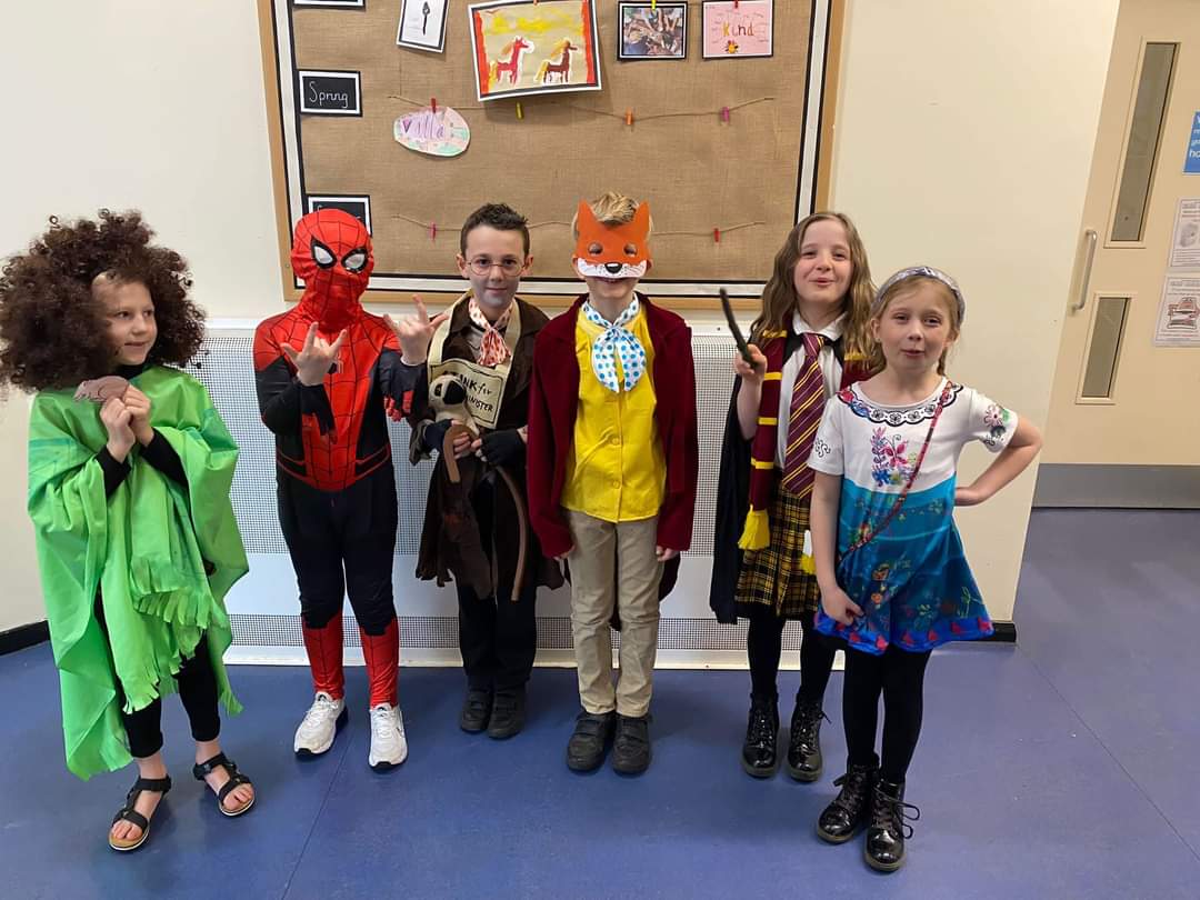 SpringCottagePS's tweet image. World Book Day at Spring Cottage 📚🙂 #SpringCottageReading