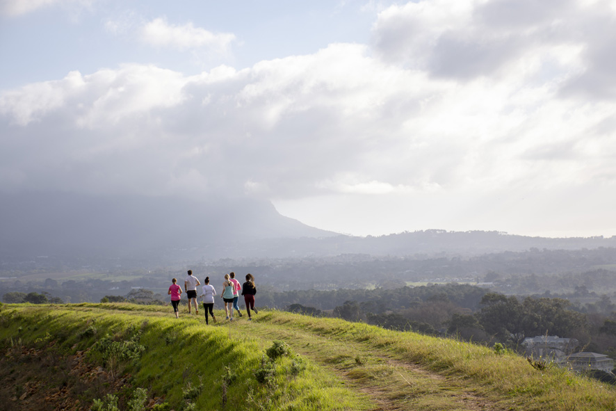 Throughmywinegl's tweet photo. #WhatsHappeningInTheWinelands | Lace up in support of SA Guide-Dogs at Steenberg Trail Run – Sat, 26 March 2022 https://t.co/M9WHXlA0lq #TrailRun #TrailFun #Steenberg https://t.co/FiHB8yil0O