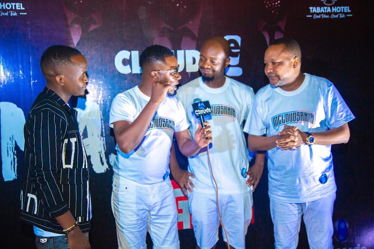 CloudsMediaLive's tweet photo. Manahodha wa JAHAZI la Clouds FM wamesepa na chombo mpaka batani! 🙌🏽 Ni #MaskOffNight TABATA Hotel, kitivo cha Entertainment Stories za #CloudsE leo 🔥 https://t.co/PA6we8D4Hq