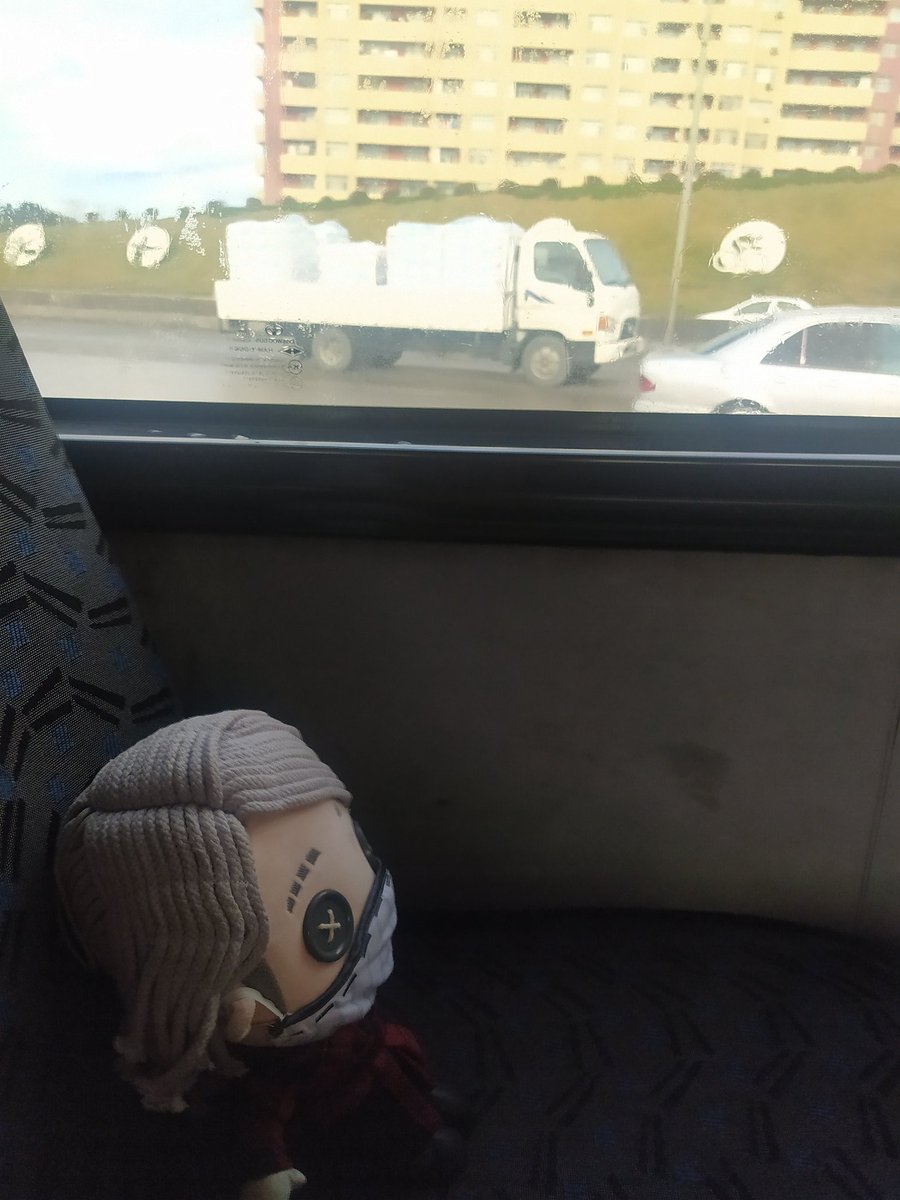 tinycoffinlover's tweet photo. сегодня хороший день. я впервые покатался на автобусе, вновь был на ярмарке и вкусно покушал. 
надеюсь ваш день был так же хорош. https://t.co/uOAXmPDlKV