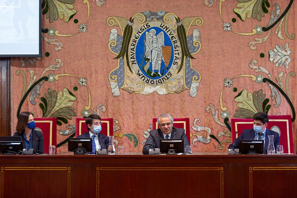 ShujjatRathore's tweet photo. Delivered a key note address on the eve of #UNMUN 2022 at University of Navarra @unav in Pamplona answering a critical question ➡️ ‘what the @UN can do for #Afghanistan'❓

Some key quotes from my speech below ⬇️ https://t.co/xqb3bf0fhQ