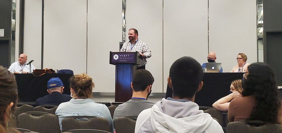 spitzfire3839's tweet photo. Such a fantastic keynote speaker! Rick Green from the Santa Rosa Press Democrat speaks on why America needs journalism. #acp22 https://t.co/hh7YBQZkOa