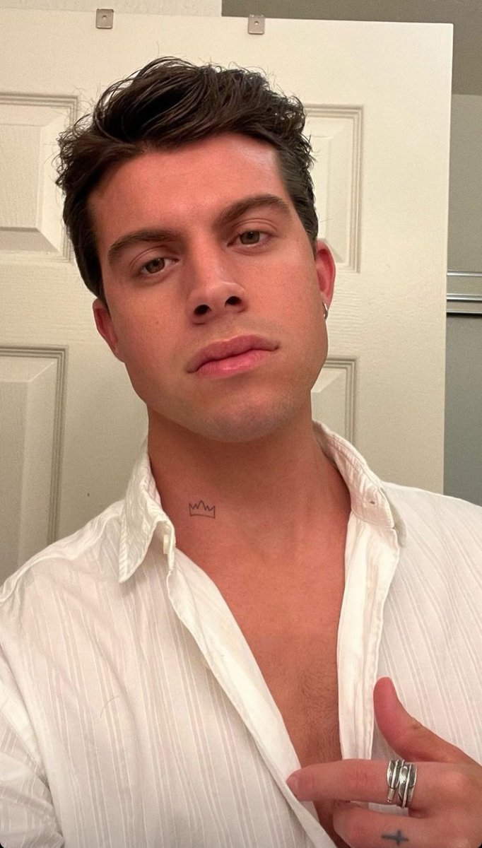 lucasbsgi2011's tweet photo. @andrewmatarazzo Today is your birthday!!! 😍😍😍 I can only say that I think you are an amazing person!  You deserve the best in the world!❤❤❤ https://t.co/sz6T4cnjZO