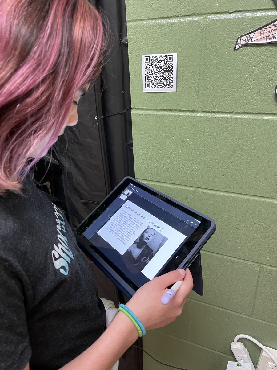 msjanack's tweet photo. #BlackHistoryMonth wrap up in #5thgrade ⁦@Shorecrest⁩ Students studied a Black person’s accomplishments, created Google slides and a QR code to share. We even cited sources! QR code Scavenger Hunt before spring break! #Keep’EmBusy! https://t.co/J87r2ccXdS