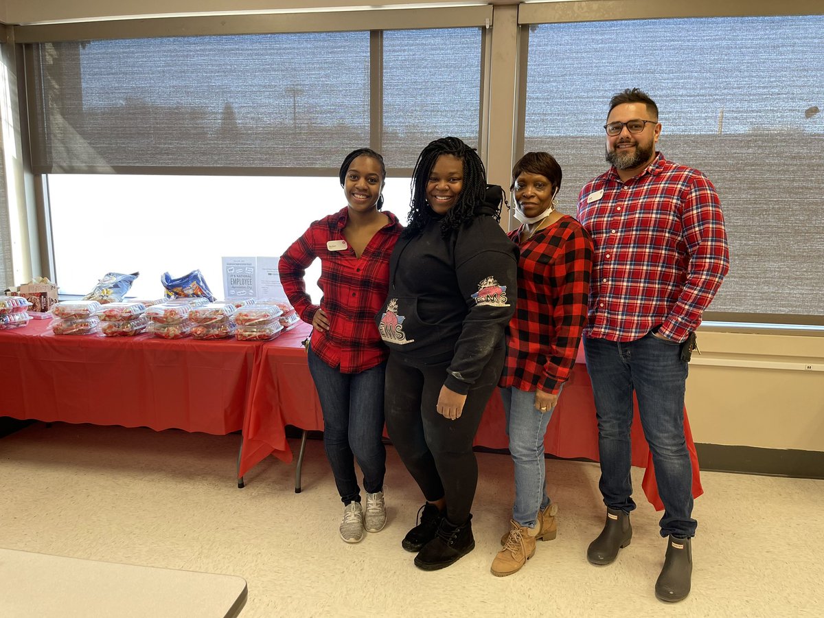 Amber Johnson tweet media