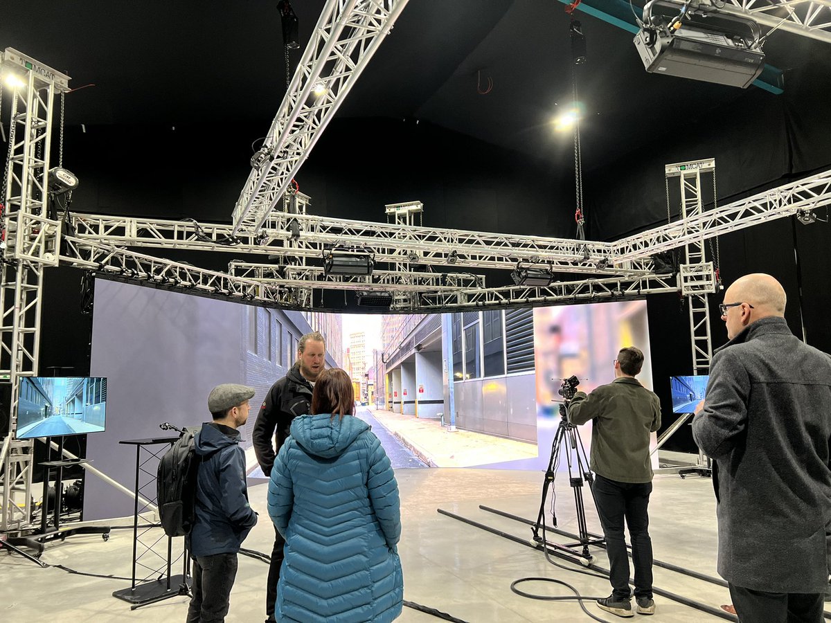 Chantellebr's tweet photo. Great to be able to introduce clients to each other today to explore potential for future collaborations & tour facilities @ProductionPark including XPLOR virtual production studio.
#VirtualProduction #XR #VisualEffects #Technology #iukedge #reflexarc https://t.co/MLG7K71JBh