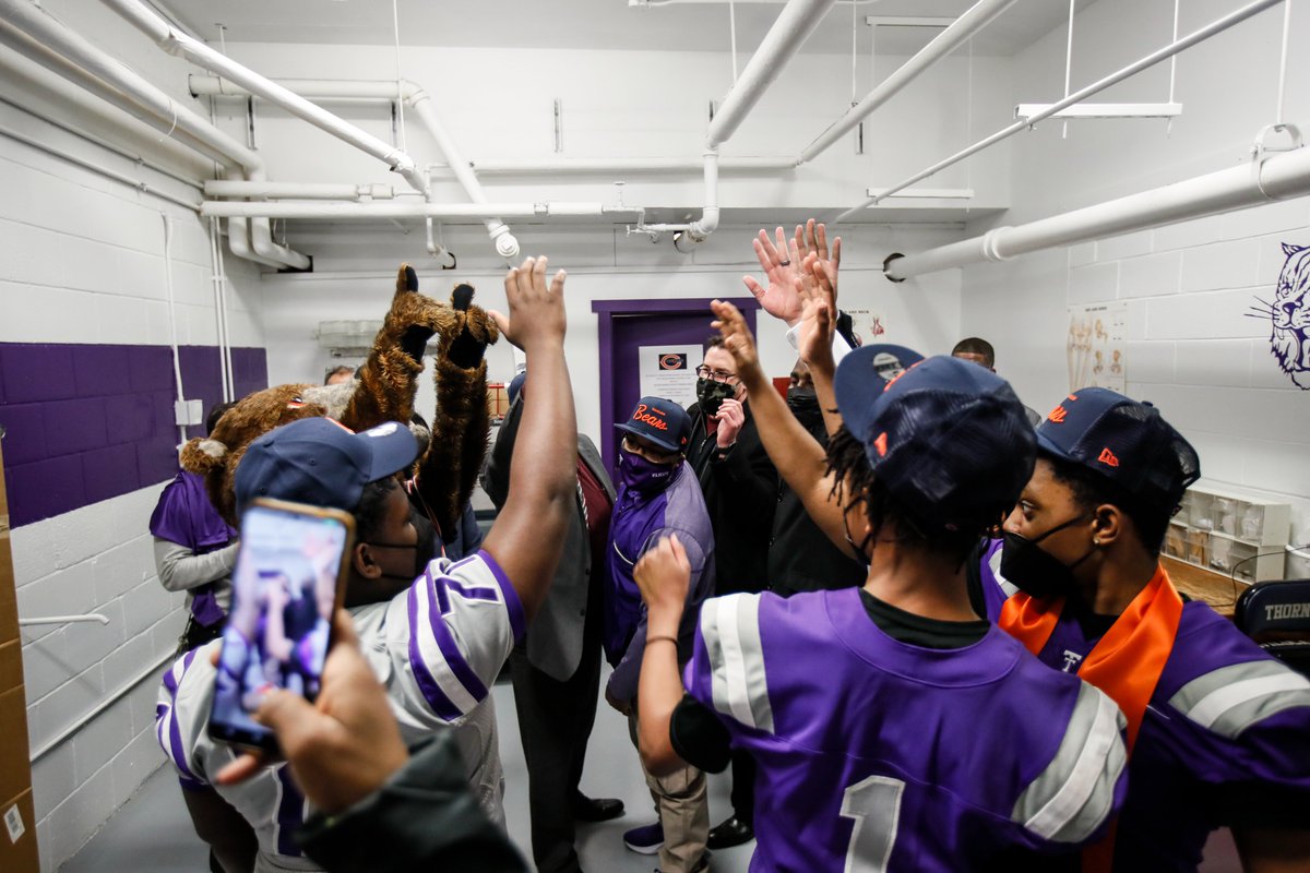 BearsOutreach's tweet photo. Yesterday, @TheRealStaley attended a special ribbon-cutting ceremony at @ThorntonHigh205 to celebrate a $12,000 Bears Care grant for athletic training equipment and supplies. https://t.co/ieWsGsgi3T