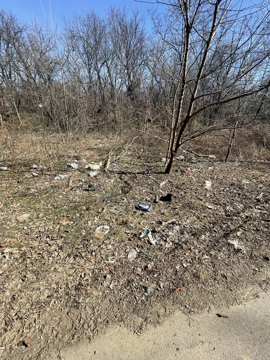 YaFavTrashman's tweet photo. Just did a site visit with @TTFWatershed at Tacony Creek Park Trail. The amount of trash blew my mind. I’m hosting a clean up here on March 19th this is all hands on deck. They need a lot of help maintaining this park. @ellisonreport @MariaQSanchez  @RepBurgos @billy_penn https://t.co/jyoELfIC1P