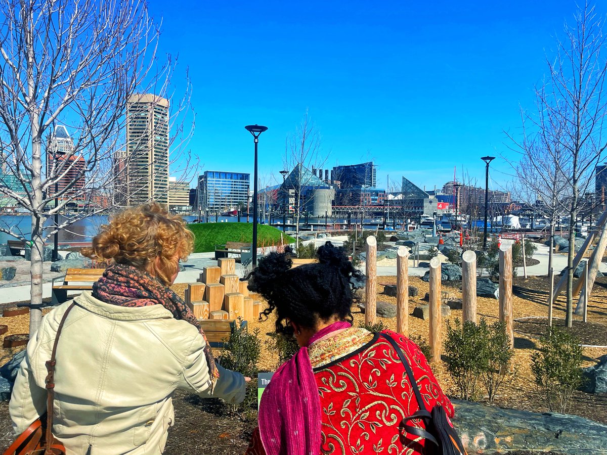WaterfrontPB's tweet photo. Happy FriYAY #Baltimore! โ๏ธ How are you kicking off your weekend? Rash Field Park is looking extra beautiful today. ๐ฅฐ #bmore #waterfrontfun https://t.co/ivFO9fmgWe