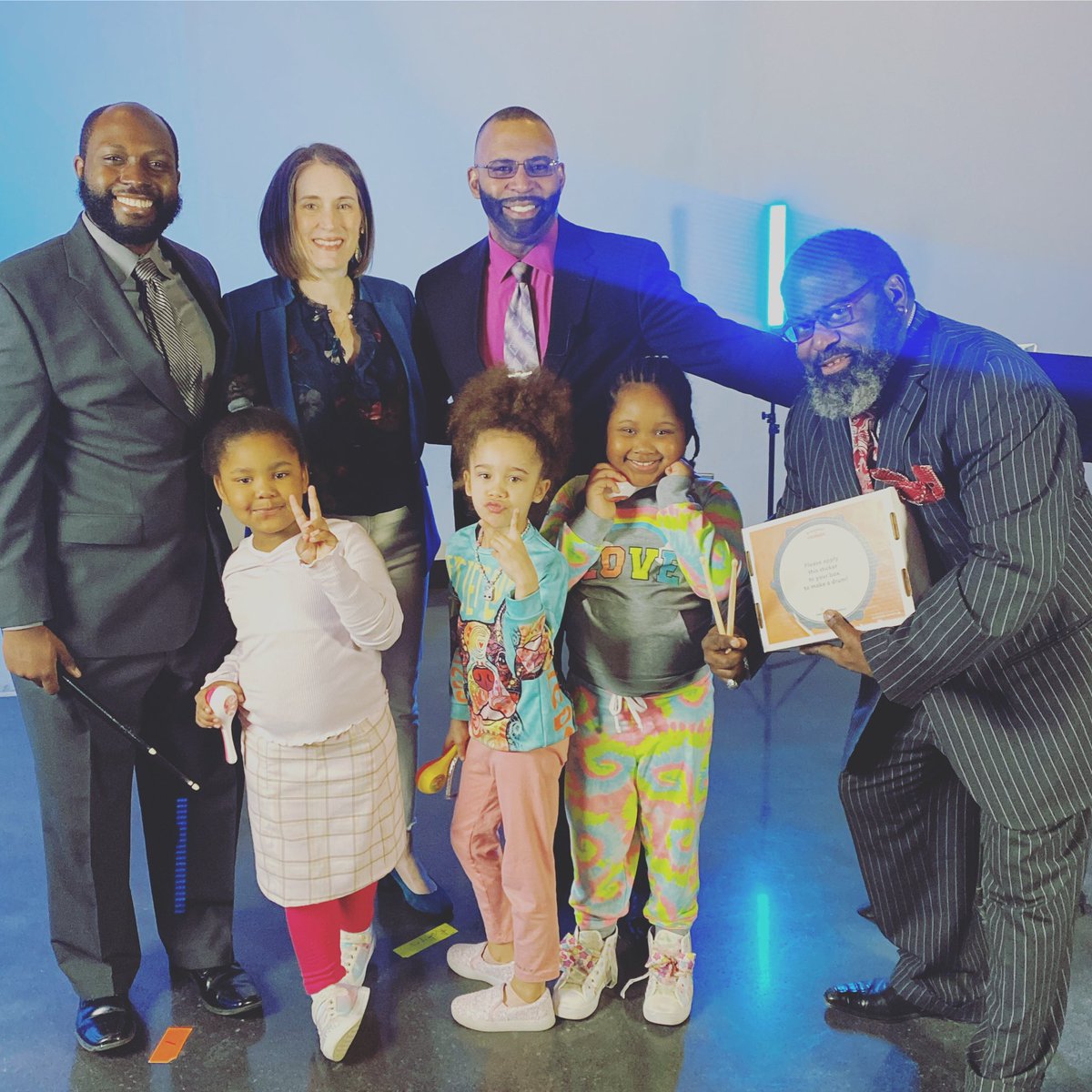 PpromiseMC's tweet photo. Thanks to everyone who attended the #readinesssummit today! From the brilliant keynote from Dr.Bruce Perry, the musical & parent & teacher videos, our hardworking staff & partner @LtoED , and our littlest helpers, we are so proud to bring this programming to you. #EarlyChildhood https://t.co/FKPHWTkcLd