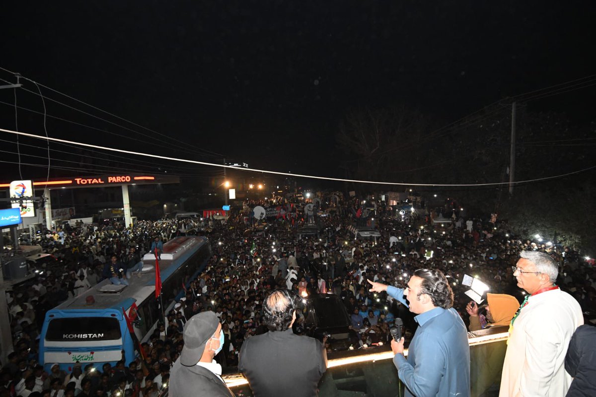 ShehzadSaeedPPP's tweet photo. This is not Sindh, this is my hometown Chicha watni Punjab. I thank the people of Chicha watni for giving a historic welcome to Chairman PPP @BBhuttoZardari .
#AwamiMarch
#GoSelectedGo https://t.co/u4r04IY8v4