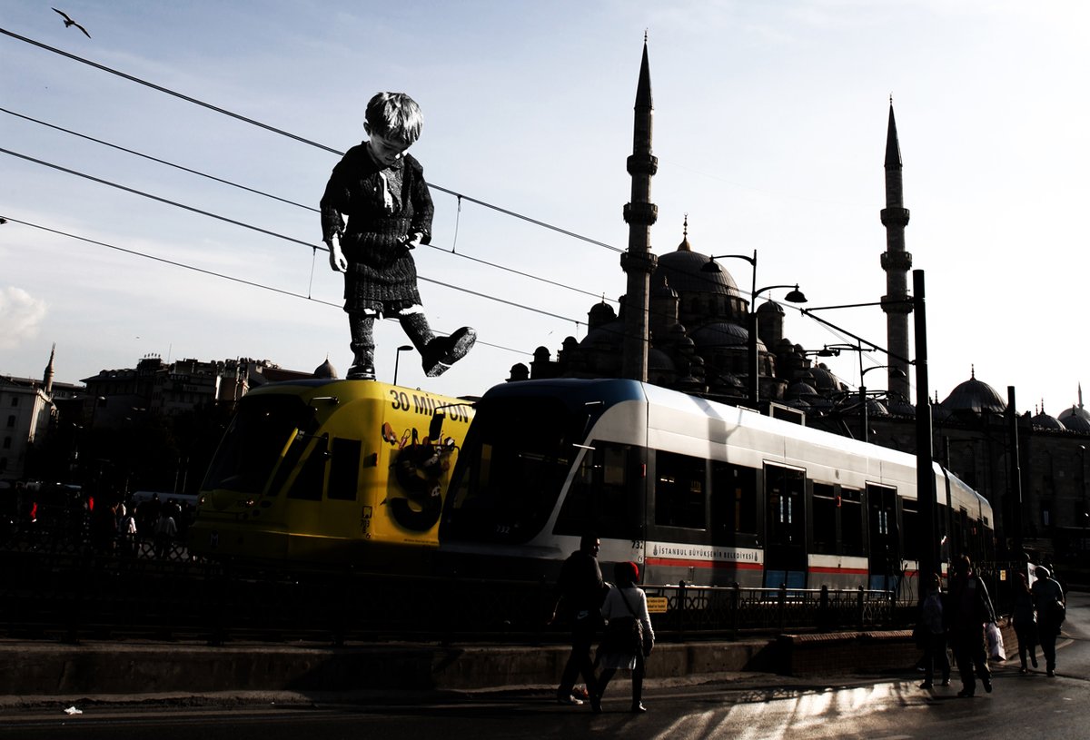 A fairy tail of İstanbul...
1 $XTZ  - 20/20 Eds.

teia.art/objkt/689328
objkt.com/asset/hicetnun…

#city #istanbul #collage #digitalart #photography #CleanNFT #tezos #tezosnft #tezoscollectors #tezosnfts #tezosart #teia #hicetnunc #objktcom #objktnft