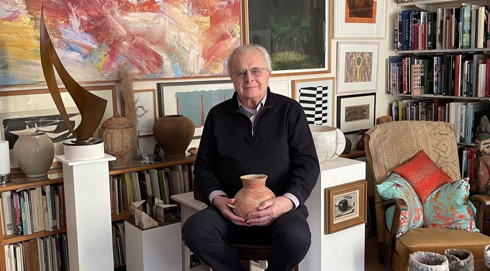 CristeaRoberts's tweet photo. Read: “Prints are a way in” @OculaArt discovers the expansive #print collection of retired @BBCRadio4 News journalist #TimSayer. Sayer’s collection has recently expanded to over 600 prints, including works by #BridgetRiley and #DavidNash. Find out more https://t.co/9ERLrij65g https://t.co/ArDBtqSWMp