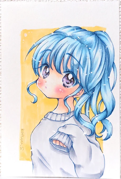 無印で小さいスケッチブック買ってみたので試しに描いてみました!コピックのインク、よく染み込むけどあまり伸びない印象でした。なので上手いこと塗れば滲みが表現できるかも?他の画材の方が相性よかったりするのかなー。  #コピック #絵描きさんと繫がりたい #ポニーテール #イラスト