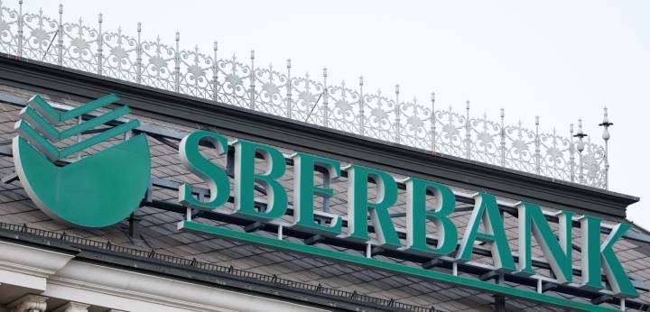 ResGloStocks's tweet photo. 🇬🇧Shell compra petroleo con un descuento del 75% a Rusia.

🇺🇸Goldman Sachs y JP Morgan compran deuda corporativa rusa.

🇺🇸BlackRock duplica su tenencia en Polymetal

🇦🇷ResGloStocks compra Sberbank a 1.25 cuartos de ganancia.

TODOS INMORALES https://t.co/xGxLbWAw82