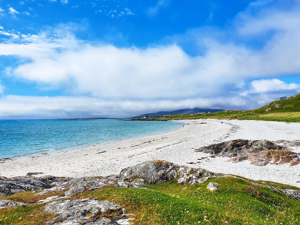 TimMcKenna01's tweet photo. Feeling stressed? There's a beach for that... 🏖👍

Post a favourite beach shot. Tell us where it is- or not! A tough choice for me, but I have such happy memories of wild camping on this Eriskay beach 🏴󠁧󠁢󠁳󠁣󠁴󠁿❤ https://t.co/ztZWnNnjAE