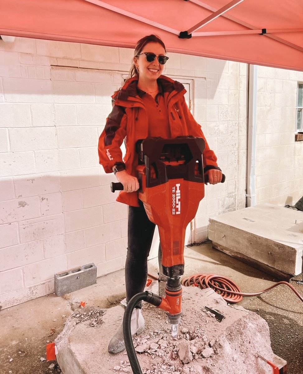 Xenas AT WORK! We love to see it! Share a photo of you rocking your Xenas for a chance to be featured on our socials. 

@allisonnmccloy