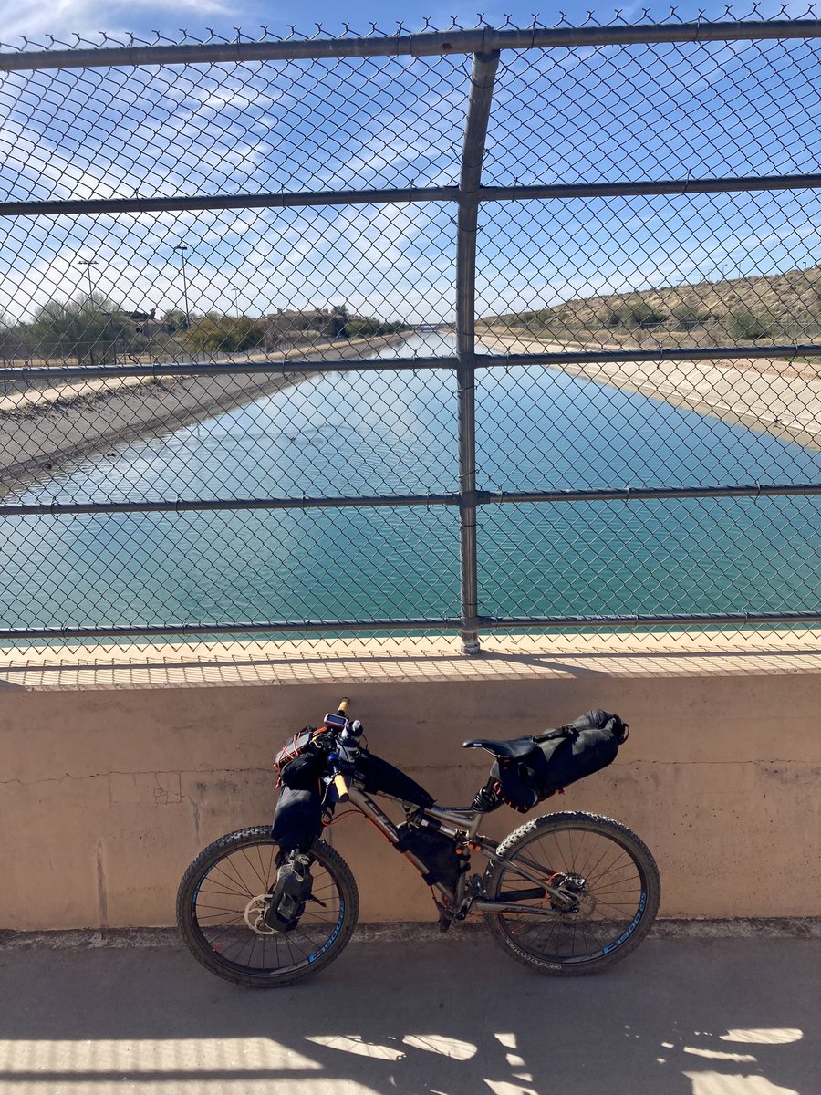 GHorton2012's tweet photo. My 1st #Mtb #Bikepacking trip in #Arizona came to an abrupt stop..heat exhaustion in 31 deg, then my solar charger quit. Not helpful with a week in remote mountains!
New chargers, a few tweaks and get back again! The @Alpkit and @RestrapLTD gear is faultless.
#2022Adventure https://t.co/2CV2OAjqHi