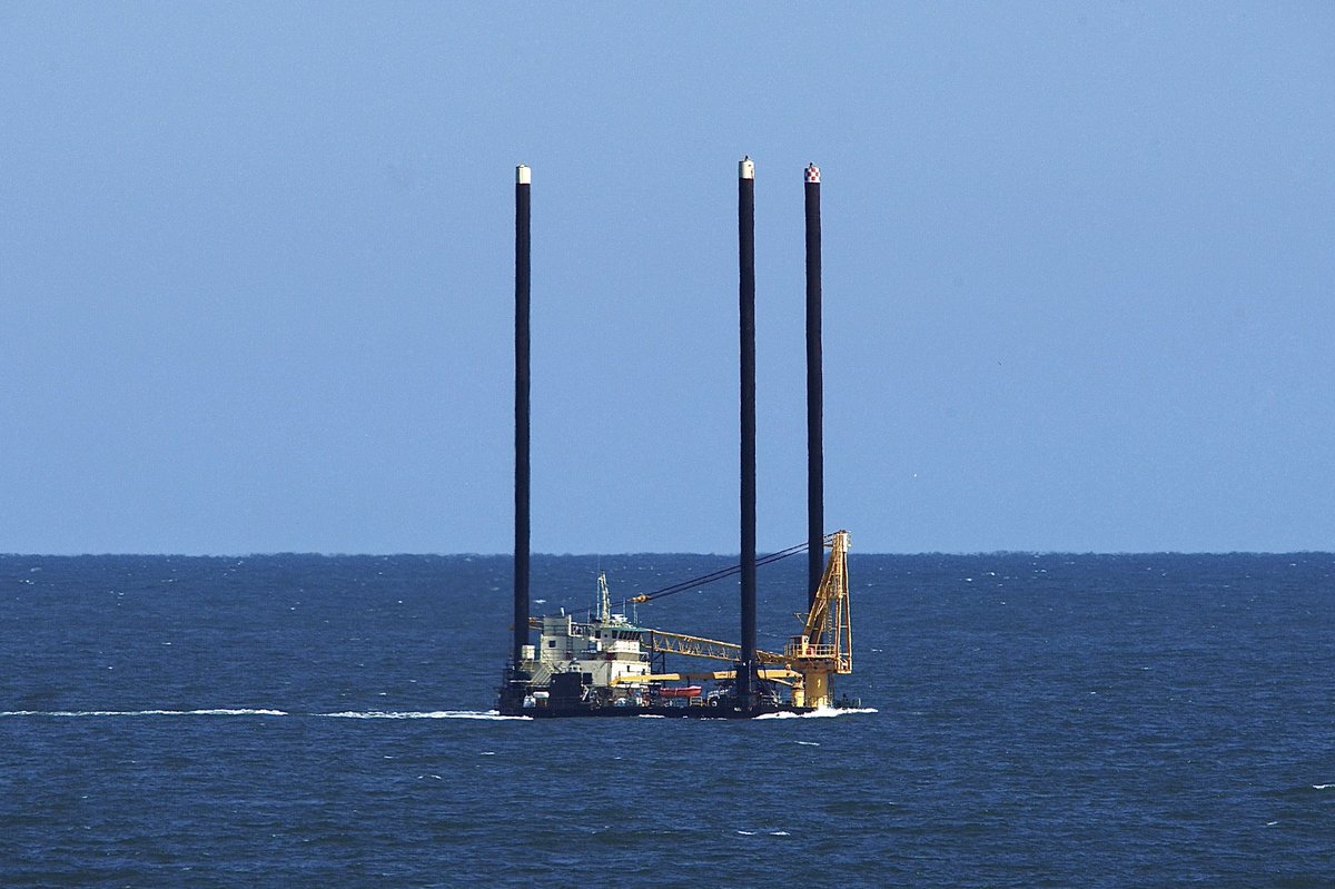 johnmorgan726's tweet photo. The #RAM15 MMSI:366878290 offshore jackup work platform. #ShipsInPics https://t.co/4t1jte0Jql