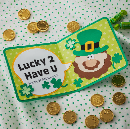 ScanNCutUK's tweet photo. Are you ready to sham-rock this St Patrick’s Day? ☘️ Show us your makes or get crafting with plenty of design inspiration on Canvas Workspace. #ScanNCut #StPatricksDay #StPatricksCrafts 

https://t.co/s4t2ITJqQ7 https://t.co/L5ZXn8W5RY