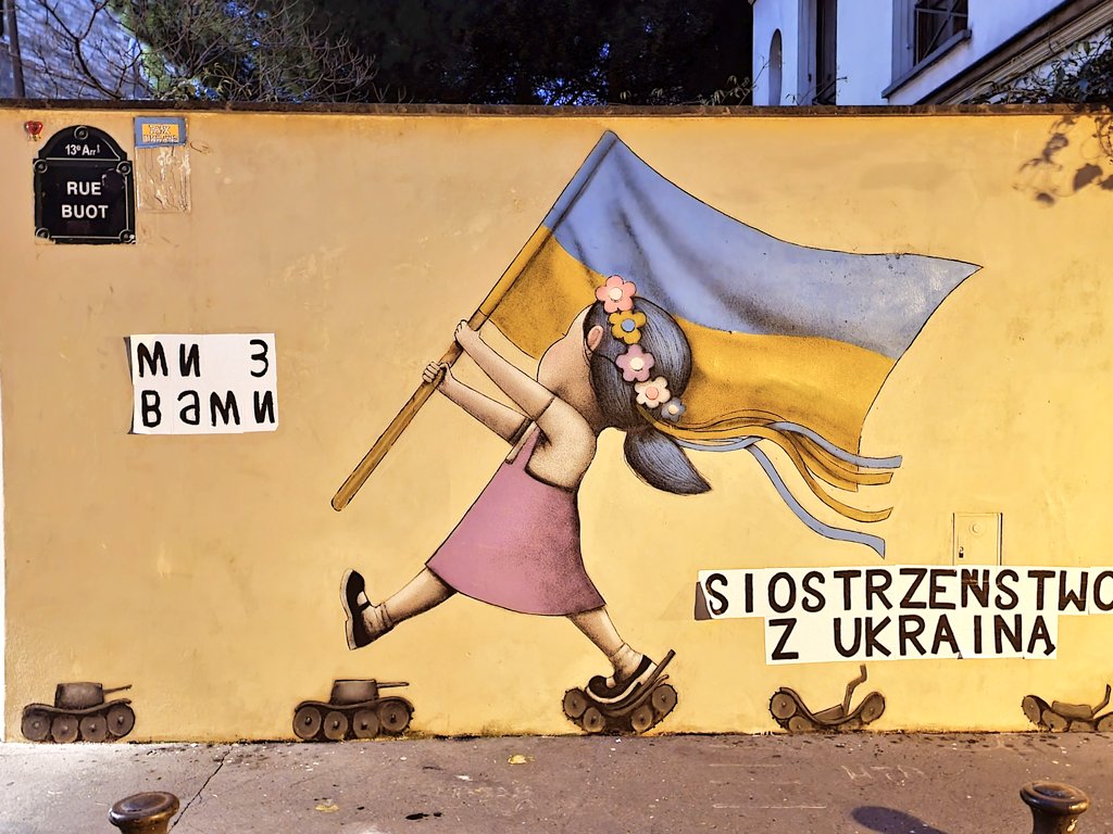 Un soutien fraternel aux femmes (et aux hommes) en Ukraine.
Nouvelle oeuvre de Seth à Paris (13e) avec sa peinture urbaine engagée, pour alerter sur l’état du monde et le faire avancer.
#StreetArt #Ukraine