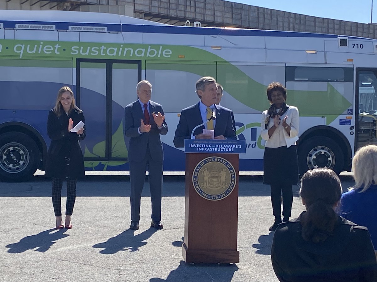 DelawareDOT's tweet photo. Today, #DelDOT Secretary Nicole Majeski joined Governor Carney, U.S. Transportation Secretary Pete Buttigieg, FTA Administrator Nuria Fernandez, and Senator Tom Carper to discuss the Low/No Emissions Bus Program from President Biden's Bipartisan Infrastructure Law. #NetDE https://t.co/ssr1CRejQD