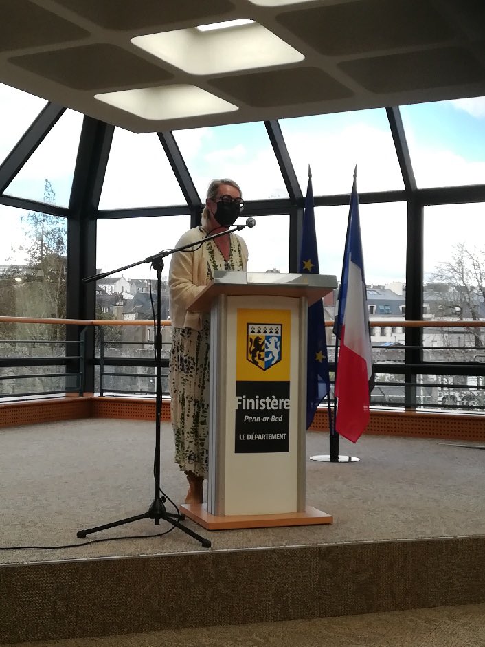 VBourbigot's tweet photo. Retour d’expérience des jeunes ayant participé au projet Mob’Europe piloté par l’association @gwennili29 et financé par #ErasmusPlus et le @finistere_29 @alliance_29 #emploi #mobilite #stagepro #Europe https://t.co/KYK02YirvZ