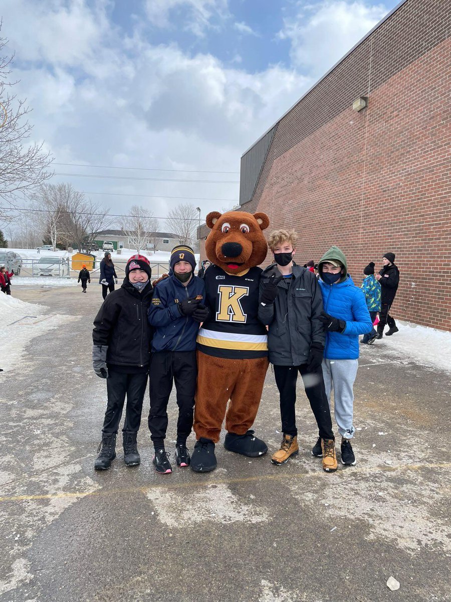 KingstonFronts's tweet photo. Thank you so much to St. Patrick Catholic School in Harrowsmith, ON for hosting Barrack the Bear today 🐻😀

He had a blast!

#GoFrontsGo https://t.co/kUZHQvtEvu