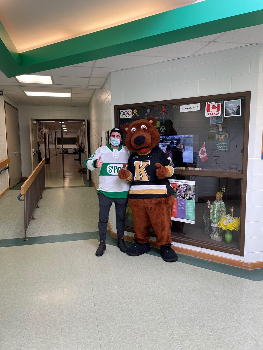 KingstonFronts's tweet photo. Thank you so much to St. Patrick Catholic School in Harrowsmith, ON for hosting Barrack the Bear today 🐻😀

He had a blast!

#GoFrontsGo https://t.co/kUZHQvtEvu