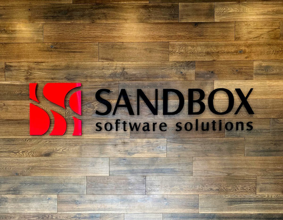 SandboxSoft's tweet photo. It's the moment you've all been waiting for!
How do you like our new Sandbox sign?
Our office space is almost complete and we look forward to seeing you in-person soon!
#Guelph #GuelphDowntown #LiveWorkLocal #SupportSmallBusinesses https://t.co/e6cwpbDl1r
