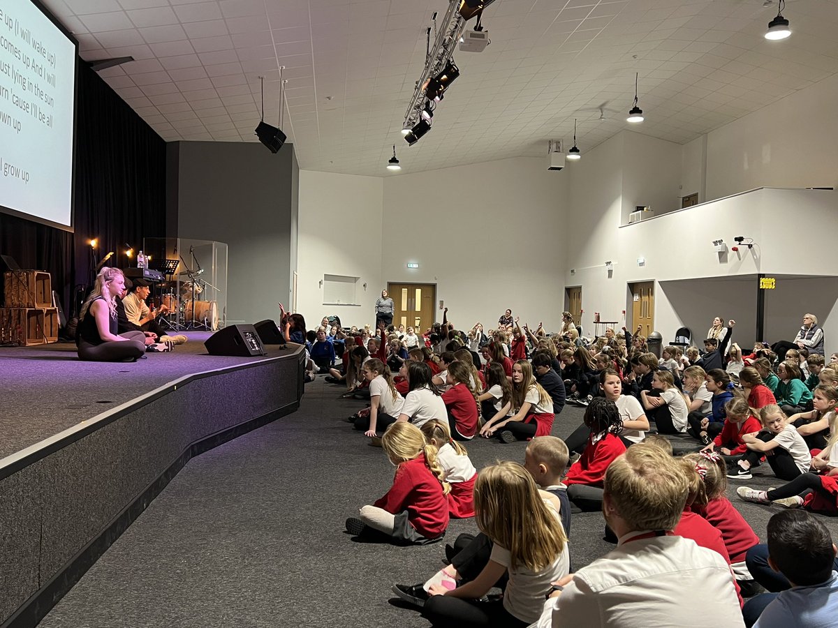 Thank you <a href="/Stevo_bell2010/">Steven Bell</a> <a href="/AndyDilnot/">Andy Dilnot</a> and team for such a lovely venue today for our <a href="/embarkfed/">Embark Federation</a> event. 😊 #family