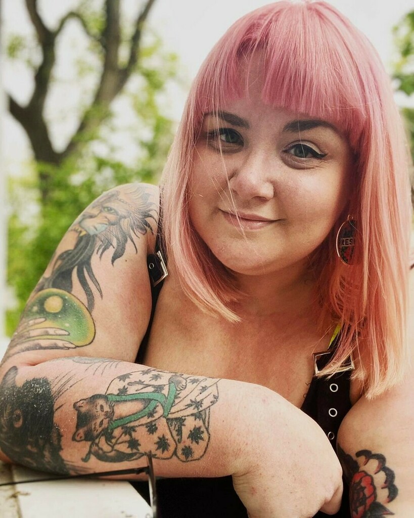 pocoInspired's tweet photo. Our Featured Artist today is Jessie Pruden with @bead_n_butter ! What a rockstar she is. See below some highlights from her interview and if you want to read the full interview please check our website - https://t.co/NmdCpLb76O
———
PoCo: When did you fi… https://t.co/v90GKMdzx2 https://t.co/XUK0oUQQHJ