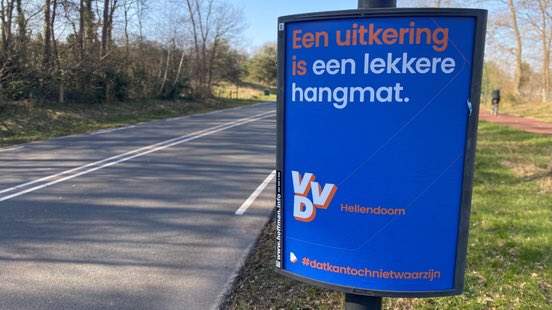 Ze worden vanwege de ophef weggehaald lees ik, maar wat is dit buitengewoon schofterig, <a href="/VVD/">VVD</a>… (via RTV Oost) #VVD