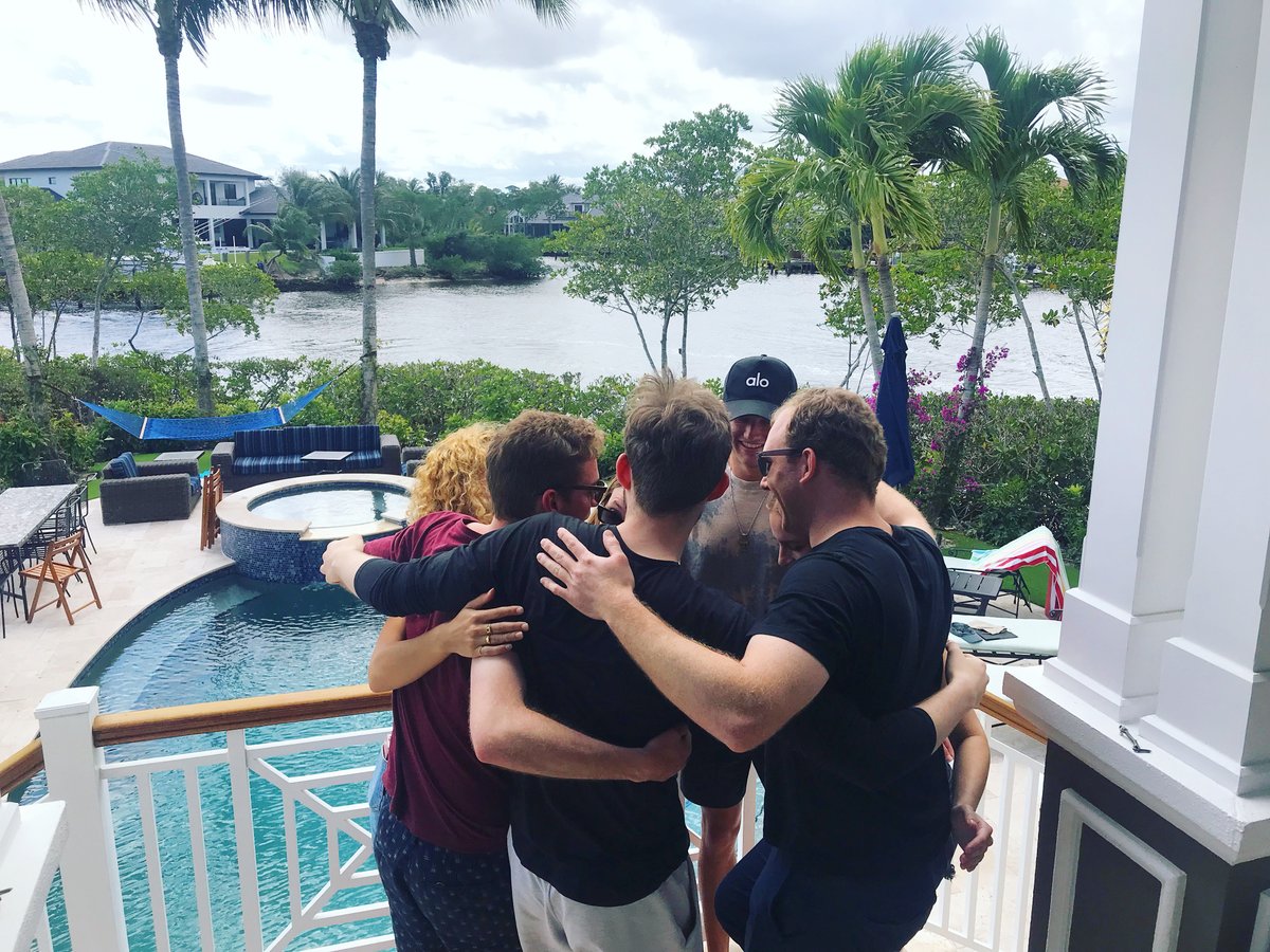 7 amazing participants left the Kickstarter in Jupiter with new insights, hope, and most importantly- new friends.

The power of community changes lives. That is what KORE Venture is all about