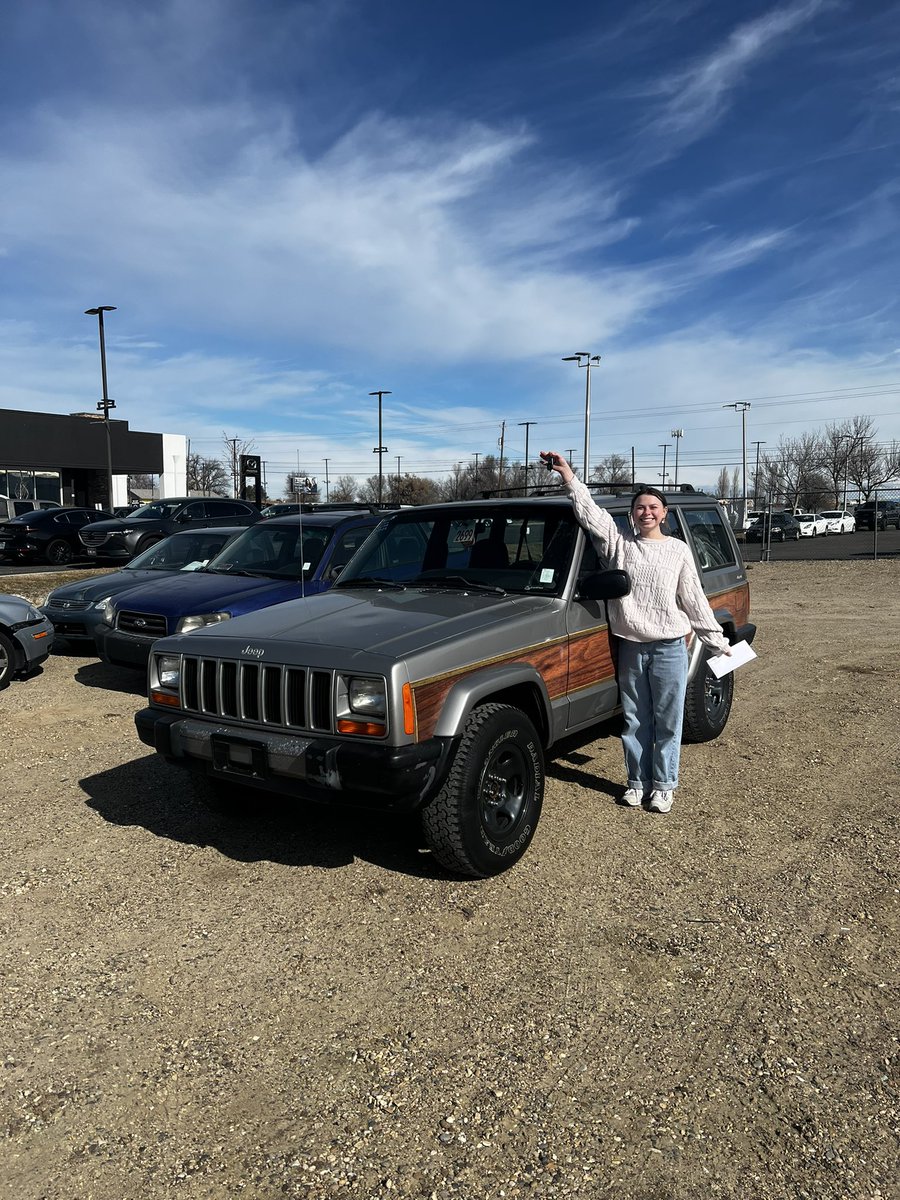 xaycob's tweet image. Girlfriend just picked up the cleanest xj 🤌🏼