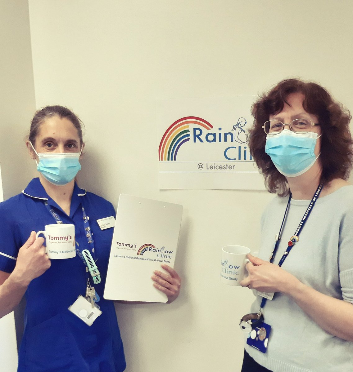 Thank you to the Manchester Rainbow Study Team for our mugs, clipboard and pens 🌈❤🌈 Helped with today's 2 new recruits to this important study around care in pregnancies subsequent to stillbirth and neonatal death <a href="/MCR_SB_Research/">Alexander Heazell</a> <a href="/tommys/">Tommy's</a> <a href="/Leic_hospital/">Leicester's Hospitals</a> <a href="/LeicResearch/">Research at Leicester's Hospitals</a>