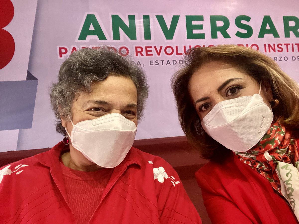 AnaLiliaHerrera's tweet photo. Sigamos trabajando por un país de leyes e instituciones que garanticen los derechos de todas y todos en #México.

Aquí con mi admirada ⁦@BeatrizPRangel_⁩ esta mañana en el ⁦@PRI_EDOMEX⁩. https://t.co/ra7DH06asg