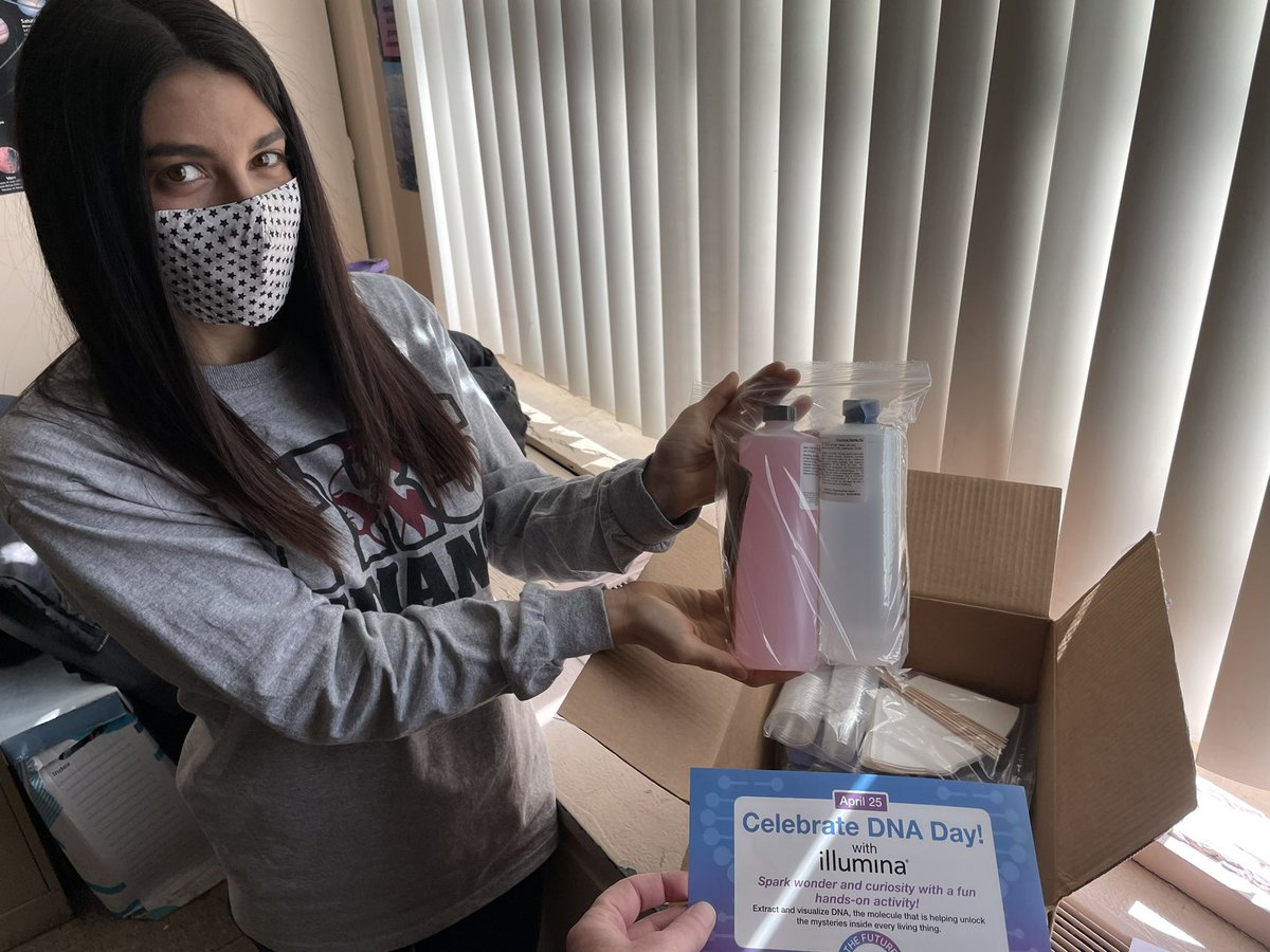 CCgirt's tweet photo. @illumina Thank you for our #DNADay kits to extract DNA from strawberries! Mrs Girtain &amp; Mrs Ferraro are excited to share this w our @wearetrschools students #NJSTEMMonth https://t.co/W3uggRJ6wO