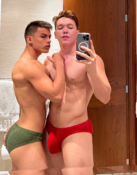 ¿Quieren video? https://t.co/tHr5xGbRG9 https://t.co/Am0GbdlD9W