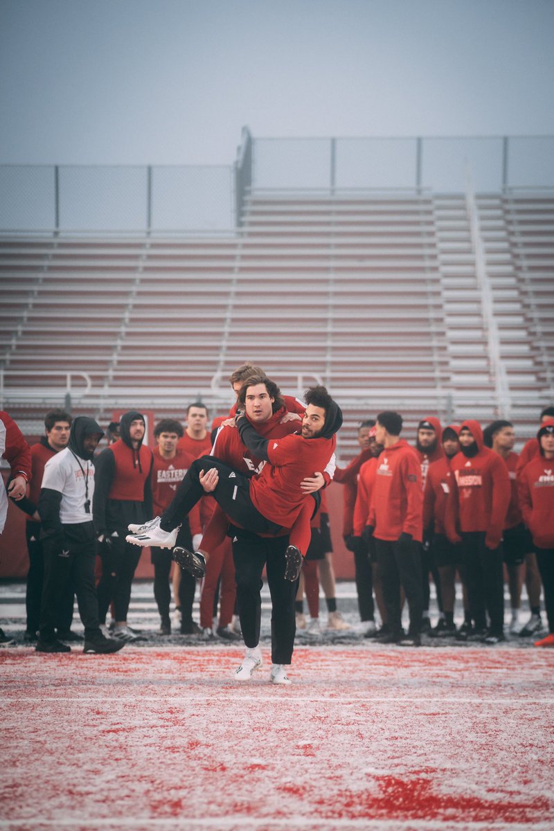 EWUFootball's tweet photo. Great way to end the work week❄️ #GoEags https://t.co/GJddIsoI8G