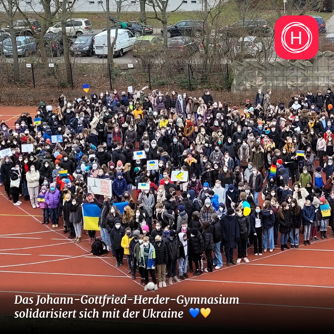 herderzeitung's tweet photo. Gemeinsam fordern wir: Der Krieg muss enden! #StandWithUkraine https://t.co/qMAUNJZvf3