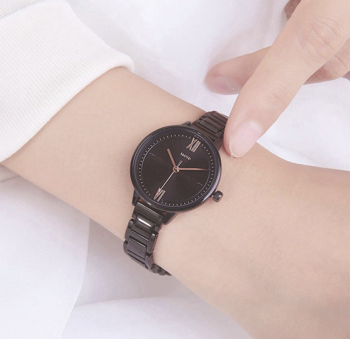 suffsun's tweet photo. เรือนนี้โหดกว่าอีก!! จาก 7200+ เหลือ 750 ส่งฟรี ลดโหดมากก 🎱⌚️ https://t.co/xMaMs8IGVF
