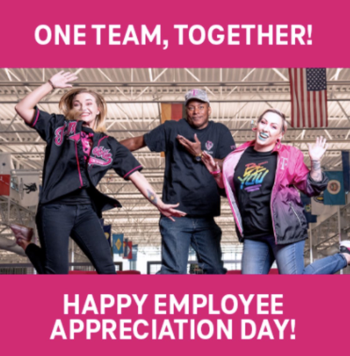 𝚎𝚍𝚍𝚒𝚎 𝚗𝚊𝚟𝚊𝚛𝚛𝚎𝚝𝚎 tweet media