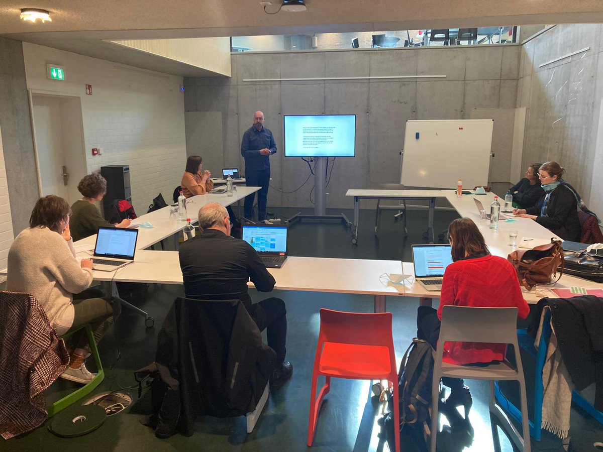 Mooie dag vandaag samen met <a href="/sezginyilgin/">Sezgin</a> en Maud in Antwerpen met de verbinding van <a href="/Campus_National/">CampusNational_TM</a> en <a href="/EMIopzuid/">EMI - Hogeschool Rotterdam</a> <a href="/VandePeerAnn/">Ann Van de Peer</a> bedankt voor de ontvangst! #kennisdelen #wijkgericht
