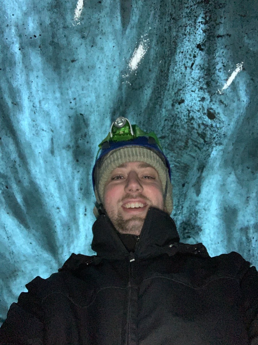 smartay88's tweet photo. A once in a lifetime opportunity in a glacial cave #nordicbreak #breathingunderwater #teambassi (@ Breiรฐamerkurjรถkull) https://t.co/pvp9iFcwoX https://t.co/prjK5QVfJo