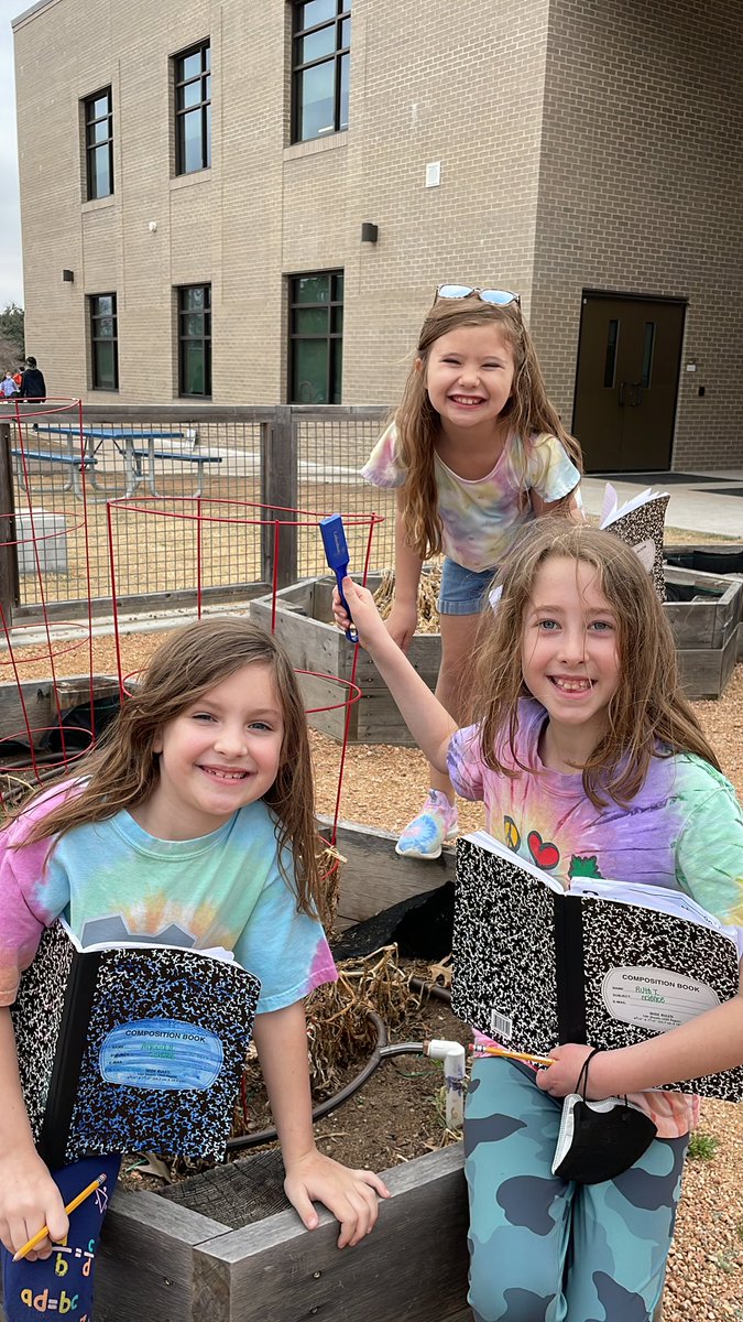 CANEllwanger2nd's tweet photo. Using our magnets to find things that are magnetic in the garden. 🧲🔩 https://t.co/9pTVXiHMvw